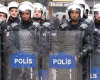Polislerin Nevruz alarm�