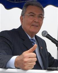 'Siyaset mahkemeye girmemeli'