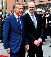 �sve� Ba�bakan� "�zg�n�z" dedi
