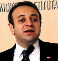 'AB, sorunlar�n� T�rkiye'siz ��zemez'