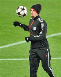 Ribery g�r��melere ba�lad�