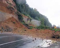 Ordu'da toprak kaymas�