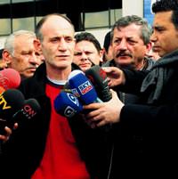 Buket'in babas�: Beyni hari�, v�cudu sa�l�kl�