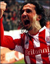Tuncay �anl� Ada'y� sallad�