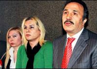 E�cinseller Kavaf'�n istifas�n� istedi