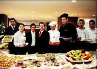 Faruk G�ll�o�lu �stanbul markas�yla konsept de�i�tirdi