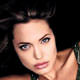 Angelina psikopat�n teki!