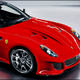 En h�zl� Ferrari 599 GTO �inde vitrine ��k�yor