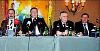 'Bir de�il, bir s�r� T�rk bankas� istiyoruz'