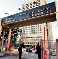 Hazine, cepten 4 milyar lira kazand�!