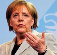 Merkel ve Yunanistan'a dava darbesi