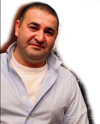 Hem musluk tamircisi hem ka��t toplay�c�s�