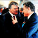 G�l �nce onu sorar: Ahmet burada m�?