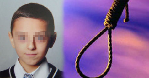 Oyun oynarken kendini ast�