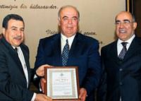 Hamo�lu yerine yeni hay�rsever