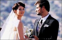 Bond k�z� evlendi!