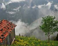 Uzung�l'�n bulutlarla dans�