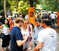 Alman liseliler 'Sosis G�n�'nde hasret giderdi