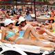 Turist say�s� 8 milyona ula�t�