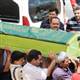 Bir bakt�k mezar�ndan sesler geliyor