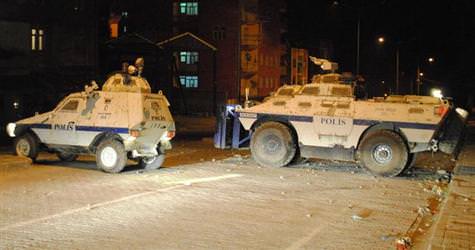 Mu� Vartoda Polis Merkezine sald�r�