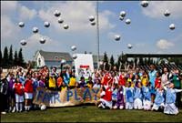 �lker'in futbol k�yleri yeni mezunlar�n� verdi