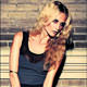 Poppy Mango i�in geliyor