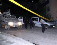 Hakkari'de polise el bombal� sald�r�