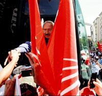 'Darbeler olmasayd� CHP iktidardayd�'