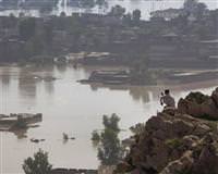 Sel Pakistan'� yuttu