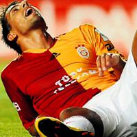 Milan Baros bu kez kurtaramad�