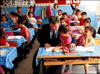 ��renciler 1'inci s�n�fta yabanc� dil ��renecek