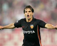 Morientes futbolu b�rakt�