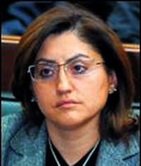 "HSYK'ya kad�n ya�acak"