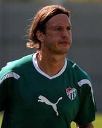 Teklif beklerken rakip oldu