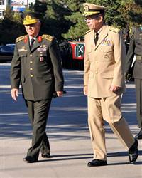 Genelkurmay Ba�kan� I��k Ko�aner ABD Genelkurmay Ba�kan� Michael Mullen