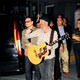 Havaliman�nda konser s�rprizi