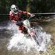 Motorsikletiyle u�an T�rk