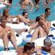 Turistler Antalyaya ak�n etti