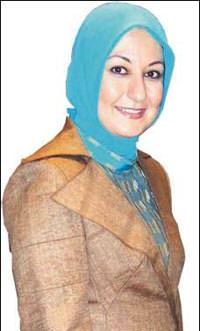 Yard�m eli First Lady'den