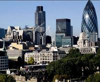 "S�k� mali y�netim Londra'n�n finansal avantaj�n� t�rp�ler"