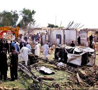Taliban, Pakistan'da karakol vurdu: 17 �l�