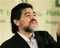Maradona'n�n izleri siliniyor