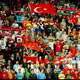 Kad�k�yde g�zel T ve �irkin bir arada