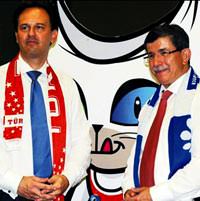 Davuto�lu'nun yeni mevkida�� dru�as oldu