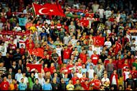Kad�k�y'de g�zel T ve �irkin bir arada