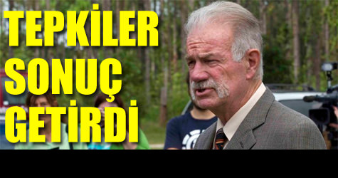 Kuran yakma eyleminden vazge�ti