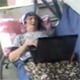 Bu nine izleyenleri g�ld�rd�!