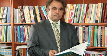 K�rt�e b�l�m i�in 235 ki�i ba�vurdu