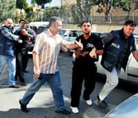 �al�nt� otomobilden �al�nt� koyunlar ��kt�